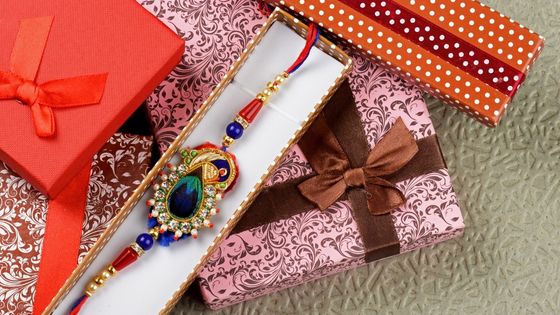 Top 7 Combinations of Rakhi Gifts for Kids