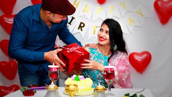 Things You Could Do To Give the Best Gift for Wife on Her Birthday